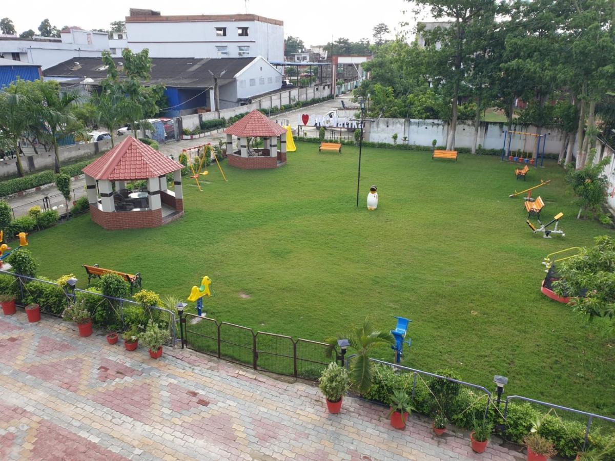 Shree R.C.Vatika Hotel Motihari Buitenkant foto