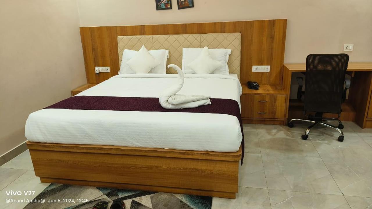 Shree R.C.Vatika Hotel Motihari Buitenkant foto